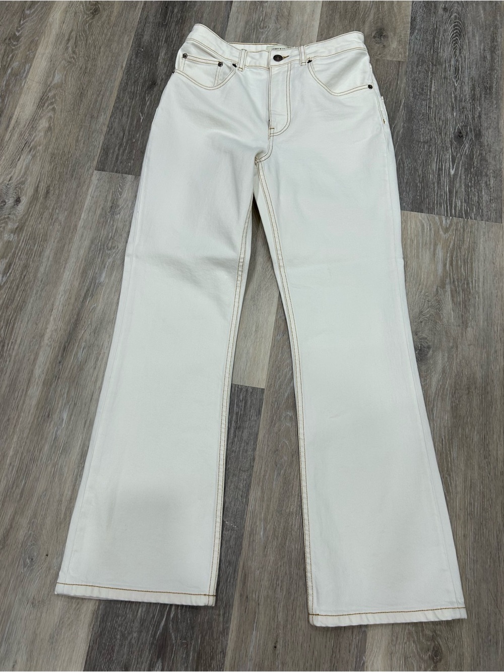 Tory Burch  off-White  Jeans with Gold Stitching